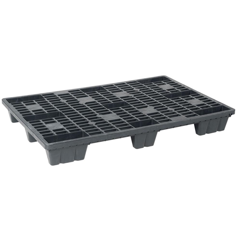 large-capacity-containers-pallets